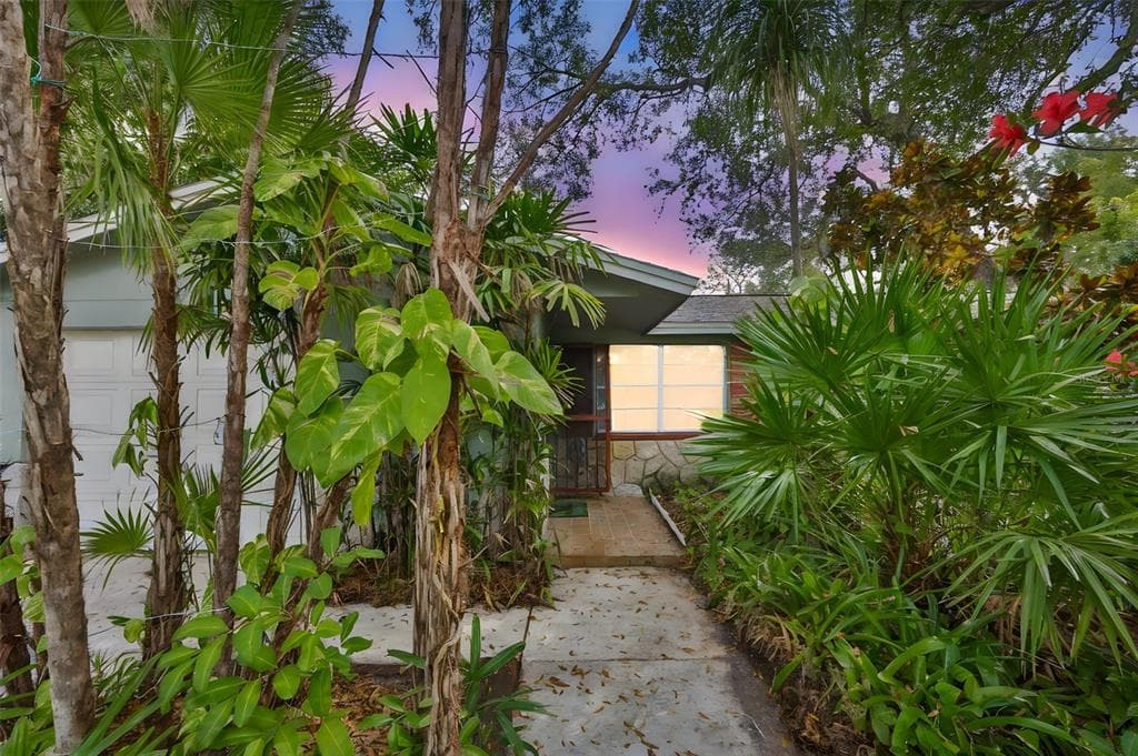 10823 106TH STREET LARGO, FL 33773