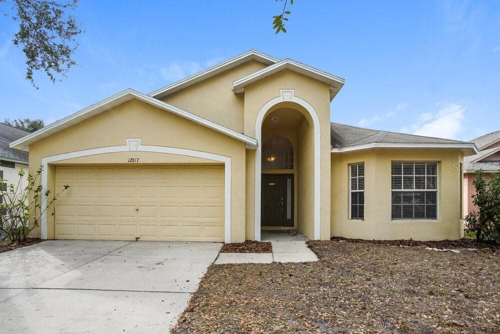 12817 KINGS LAKE DRIVE GIBSONTON, FL 33534