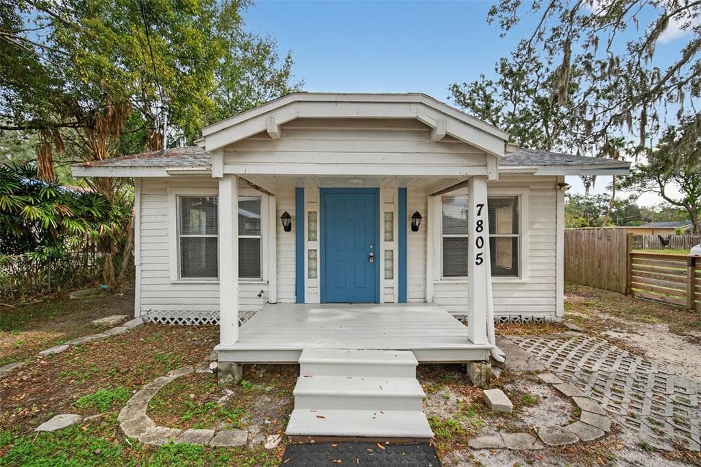 7805 N MULBERRY STREET TAMPA, FL 33604