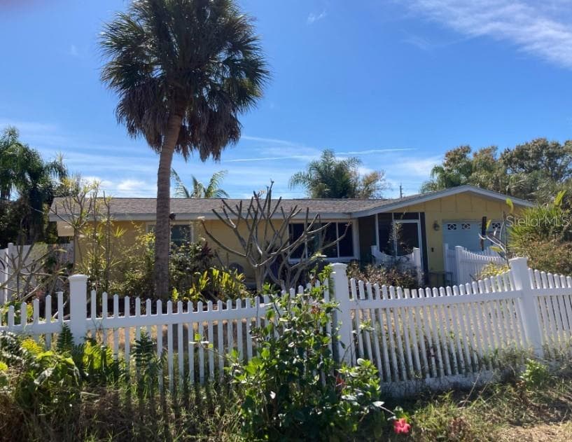 644 TANAGER ROAD VENICE, FL 34293