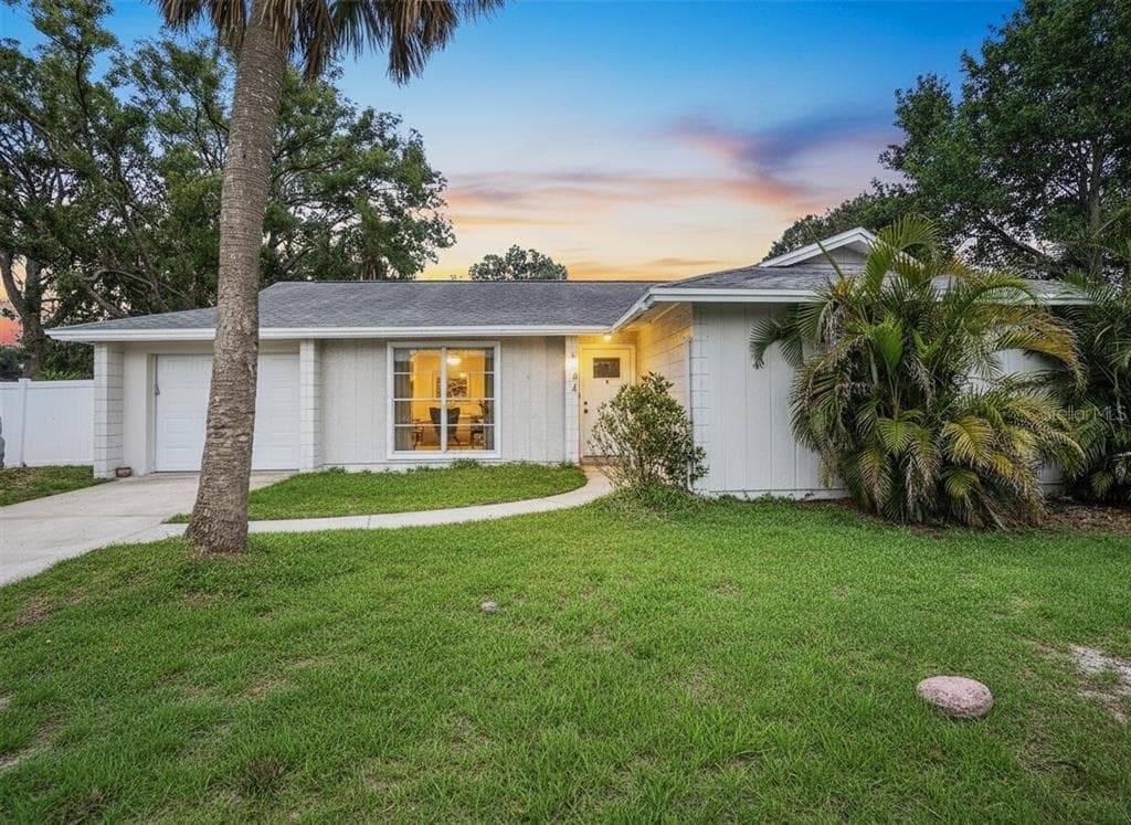7004 LAMBRIGHT COURT