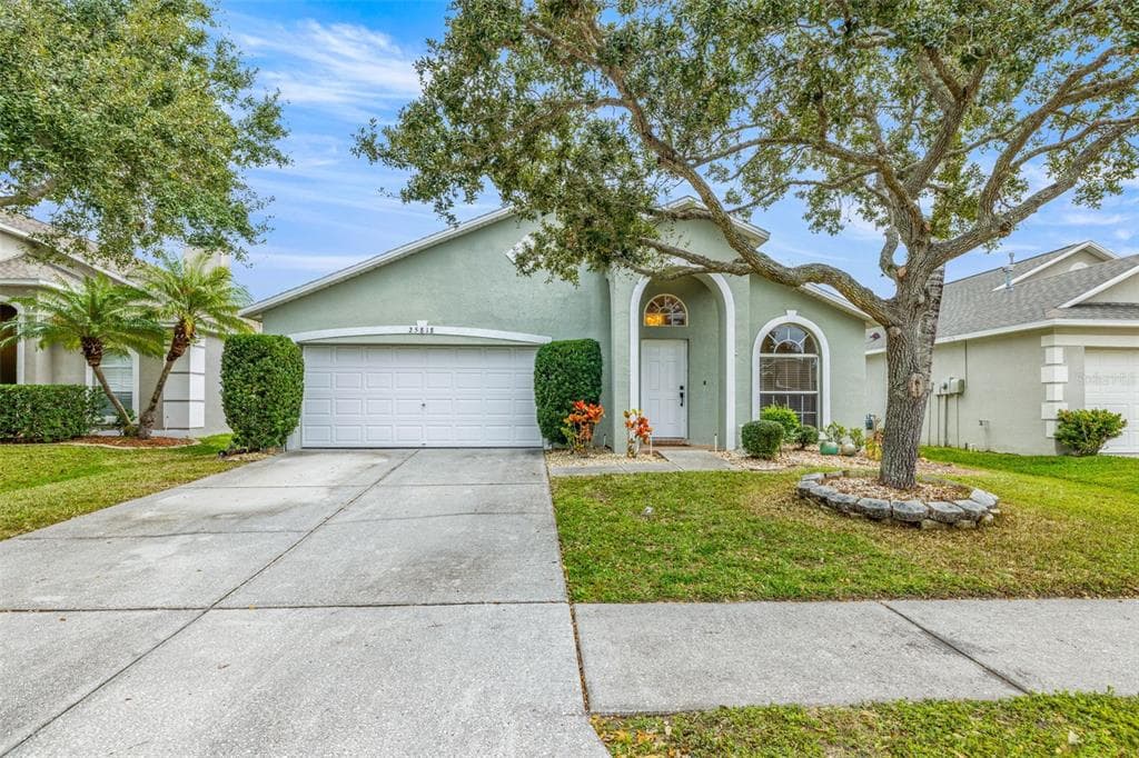 25818 BLOOMSBURY COURT LAND O LAKES, FL 34639