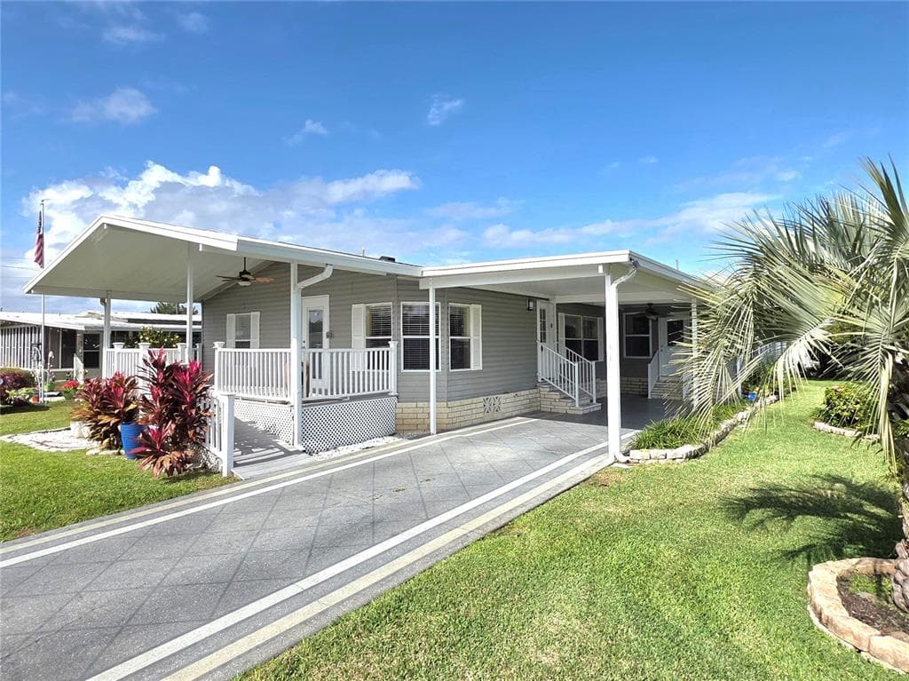37407 SANDRA AVENUE ZEPHYRHILLS, FL 33542