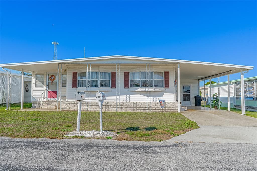 4603 NEWCOMB AVENUE ZEPHYRHILLS, FL 33541
