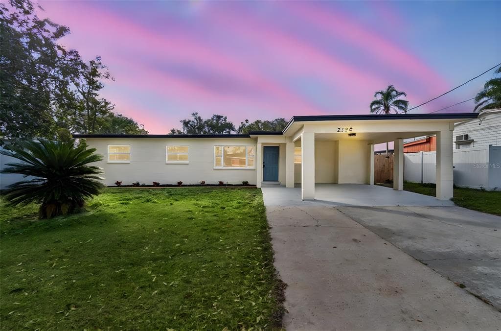 2136 W MINNEHAHA STREET TAMPA, FL 33604