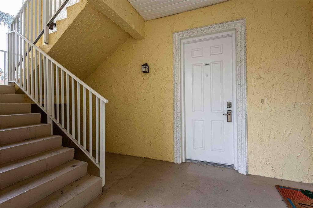 21032 PICASSO COURT UNIT 106 LAND O LAKES, FL 34637