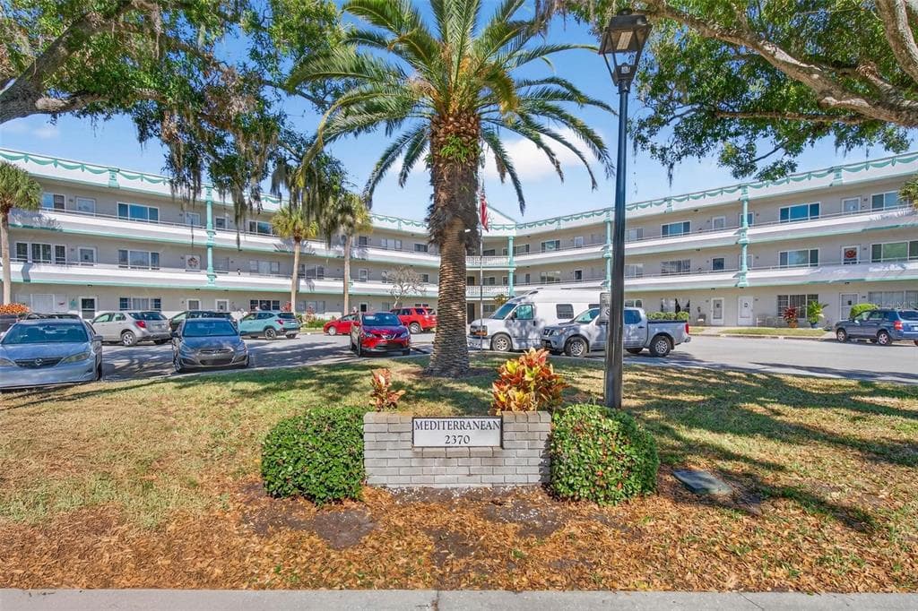 2370 JAMAICAN STREET UNIT 44 CLEARWATER, FL 33763