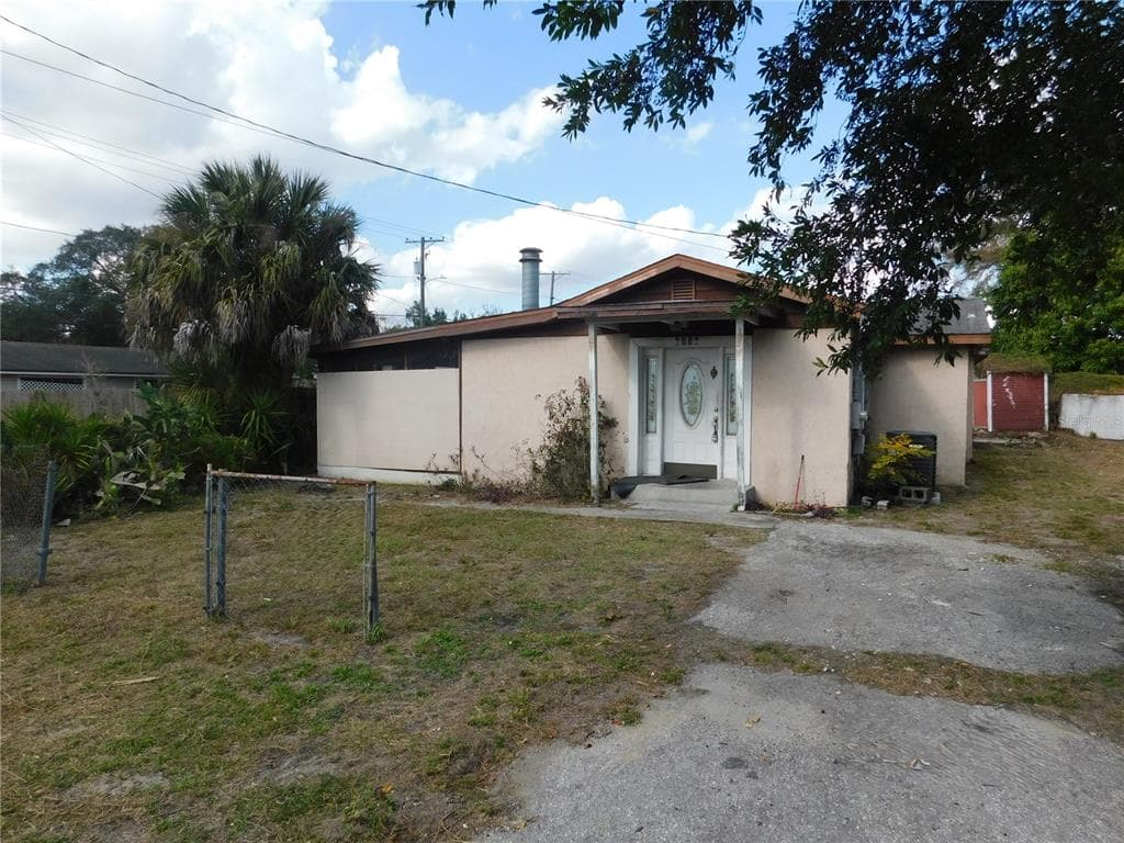 2002 E OKALOOSA AVENUE TAMPA, FL 33604