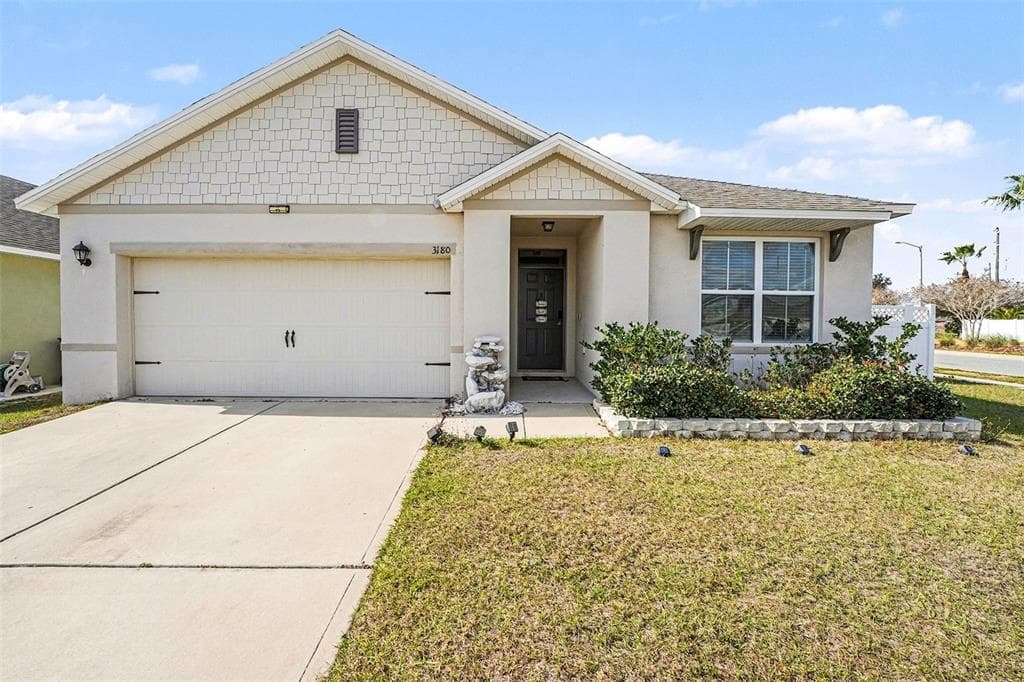 3180 COUNTRY CLUB CIRCLE WINTER HAVEN, FL 33881