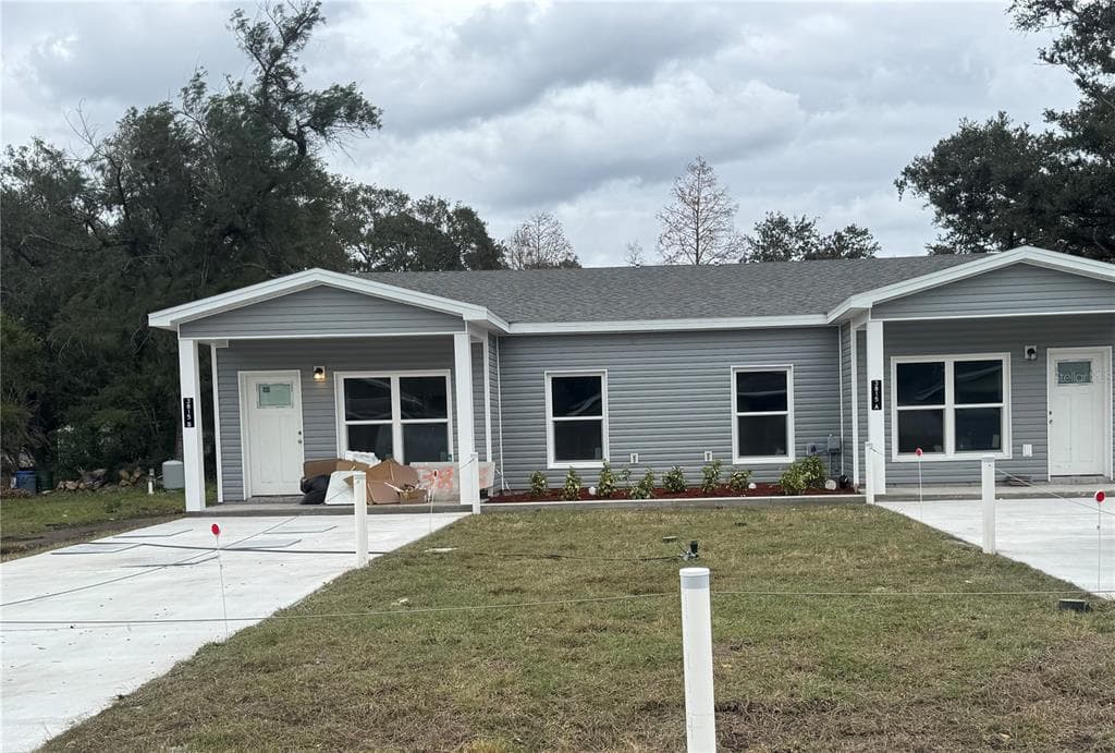 3815-B VALLEY TREE DRIVE TAMPA, FL 33610