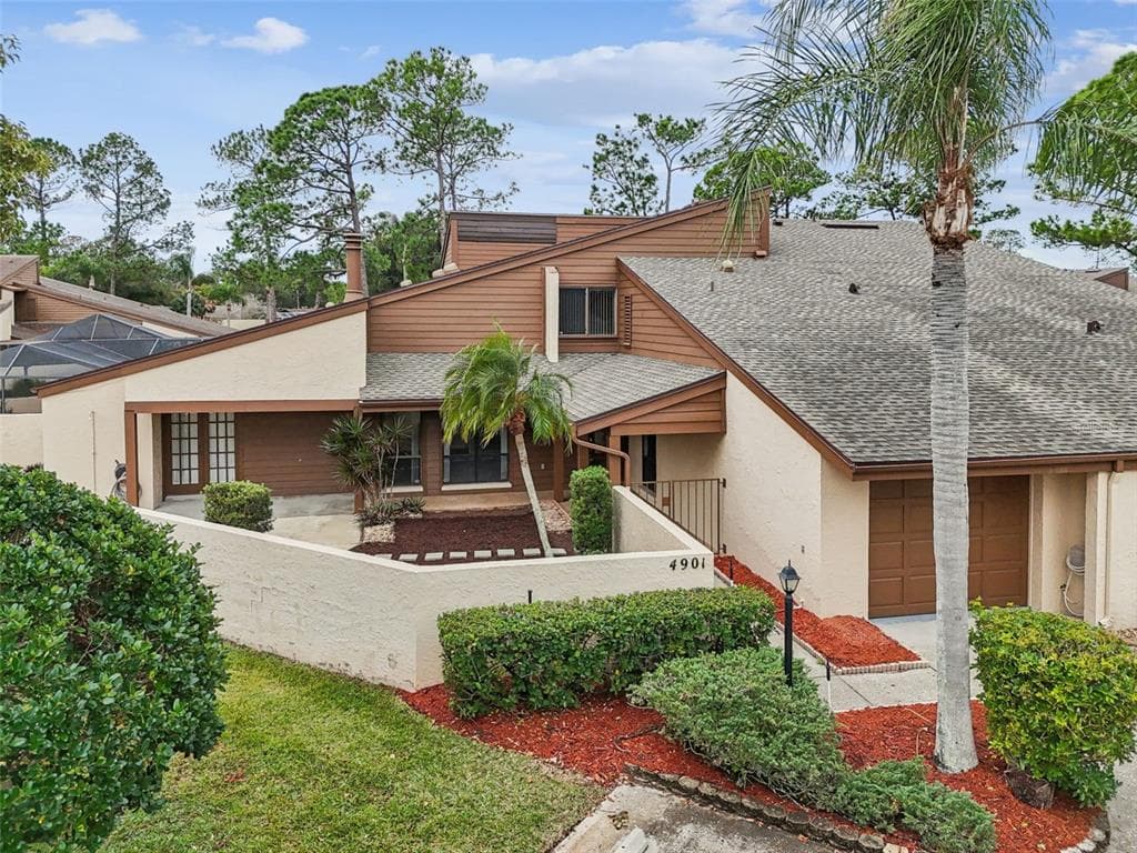 4901 UMBER WAY S TAMPA, FL 33624