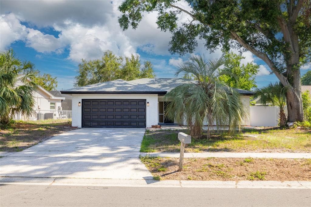 2436 BEACON GROVES BOULEVARD PALM HARBOR, FL 34683