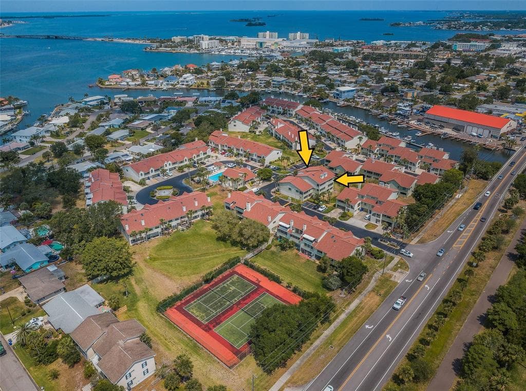 2353 HANOVER DRIVE DUNEDIN, FL 34698