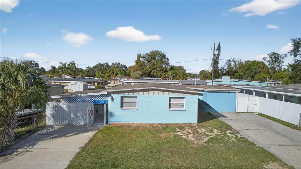 7618 LAVENDER LANE