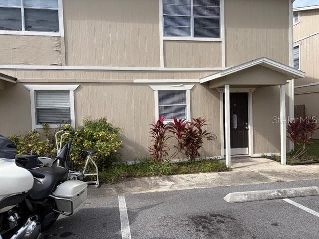 140 DOUGLAS ROAD W UNIT D OLDSMAR, FL 34677