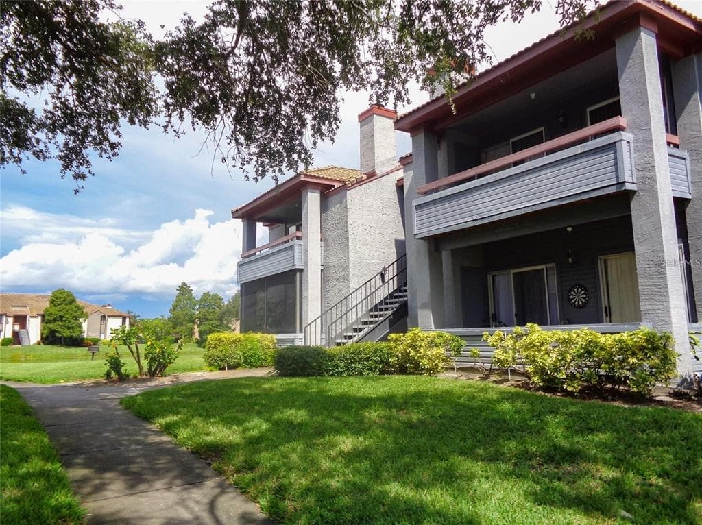 10265 GANDY BOULEVARD N UNIT 716 ST PETERSBURG, FL 33702