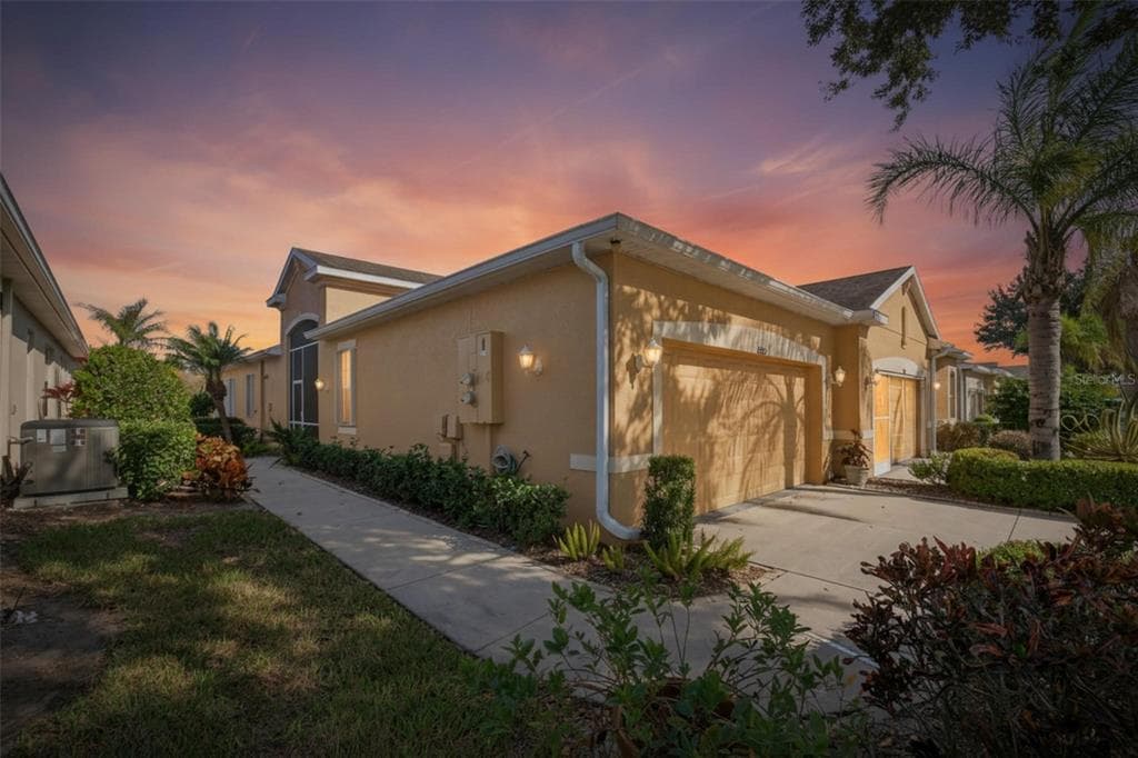 2243 OAKLEY GREEN DRIVE UNIT 29 SUN CITY CENTER, FL 33573