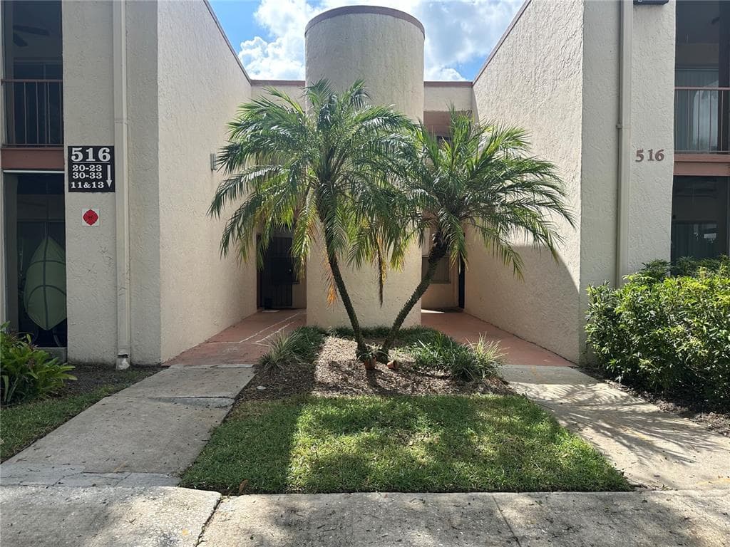 516 ORANGE DRIVE UNIT 30 ALTAMONTE SPRINGS, FL 32701