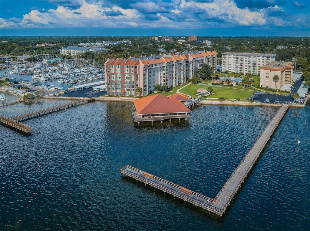 634 EDGEWATER DRIVE UNIT 849