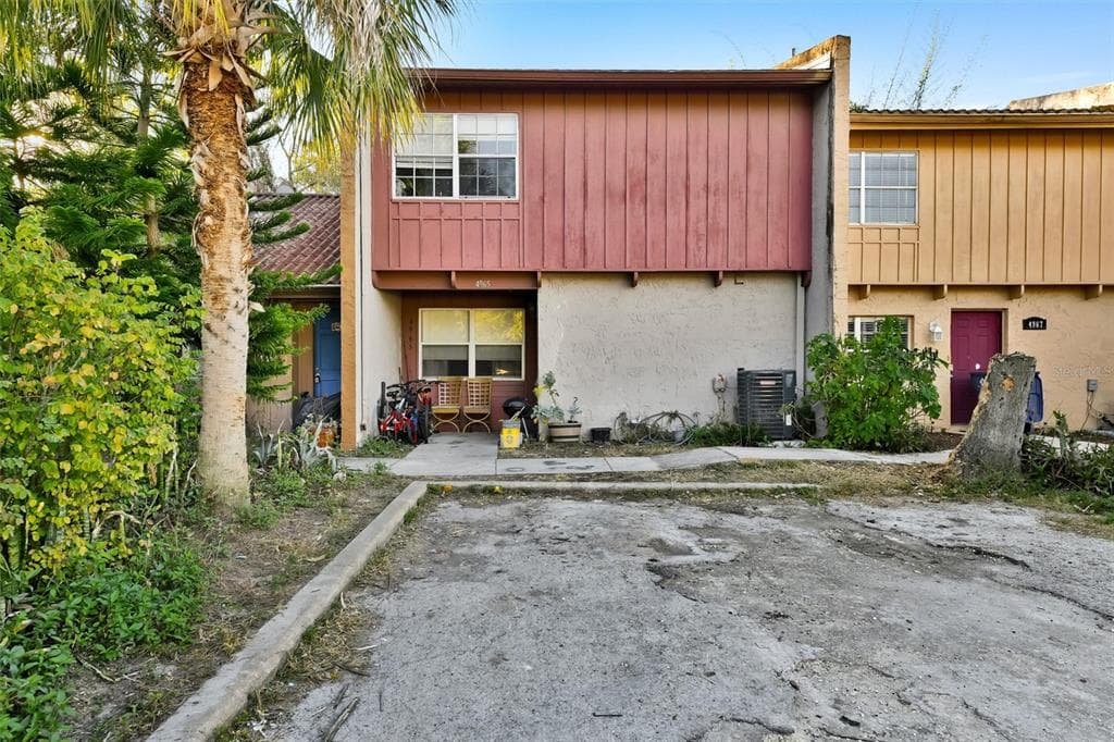 4965 STEEL DUST LANE LUTZ, FL 33559