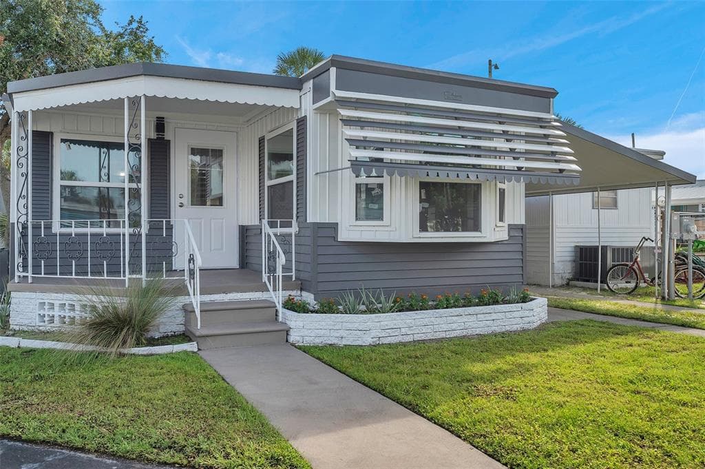 4851 W GANDY BOULEVARD UNIT B6-L27 TAMPA, FL 33611