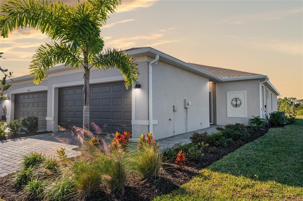 8674 SAINT KITTS CIRCLE ENGLEWOOD, FL 34224