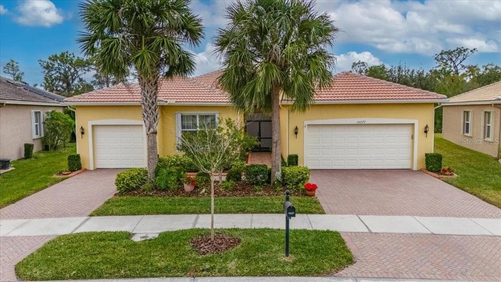 16227 DIAMOND BAY DRIVE WIMAUMA, FL 33598