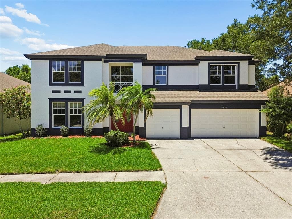 1828 LONGVIEW LANE