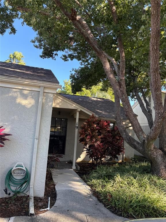 19 WINDRUSH BAY DRIVE TARPON SPRINGS, FL 34689