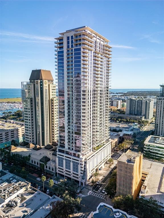 275 1ST AVENUE S UNIT 2803 ST PETERSBURG, FL 33701