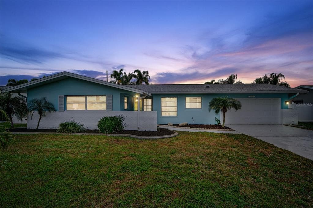 13924 BARBADOS DRIVE SEMINOLE, FL 33776