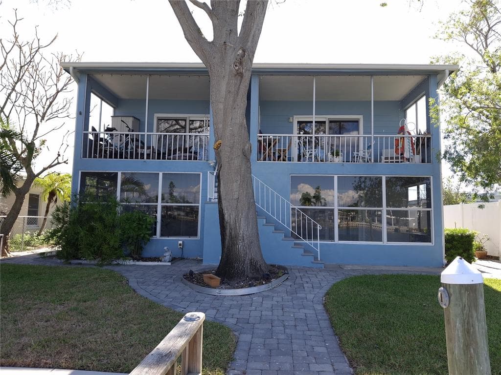 11355 3RD STREET E TREASURE ISLAND, FL 33706