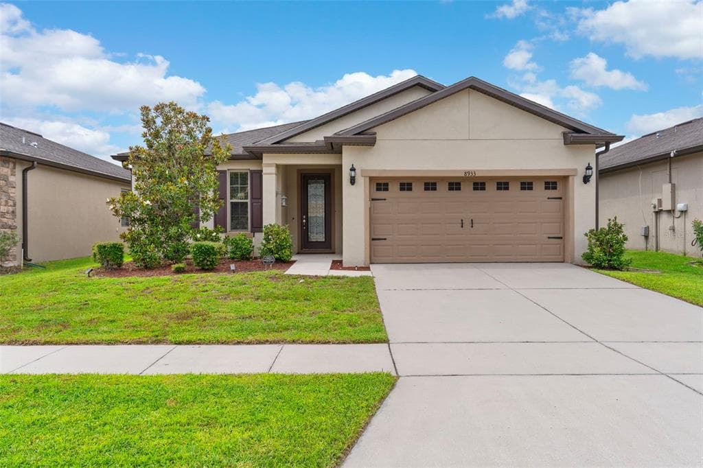 8933 HINSDALE HEIGHTS DRIVE POLK CITY, FL 33868