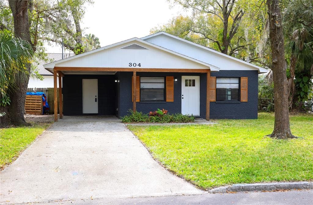 304 W IDLEWILD AVENUE TAMPA, FL 33604