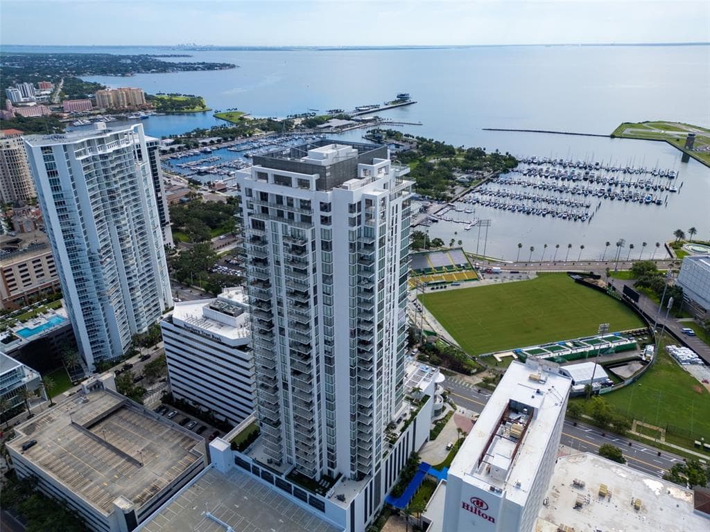 301 1ST STREET S UNIT 3306 ST PETERSBURG, FL 33701