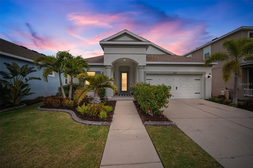 5223 ADMIRAL POINTE DRIVE APOLLO BEACH, FL 33572