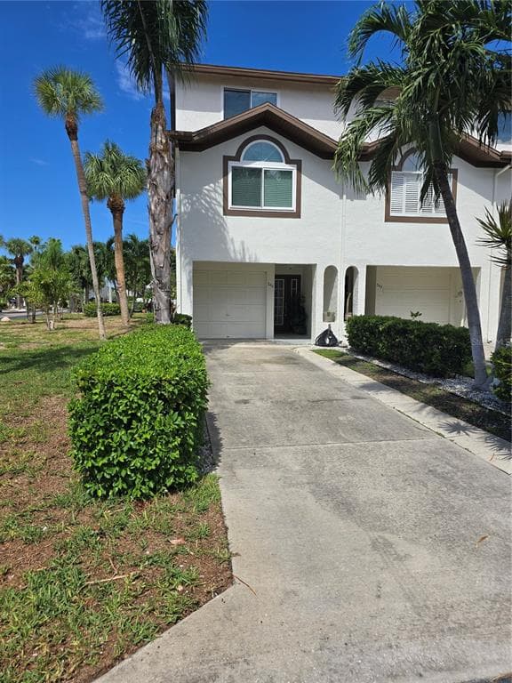 346 MADEIRA CIRCLE TIERRA VERDE, FL 33715