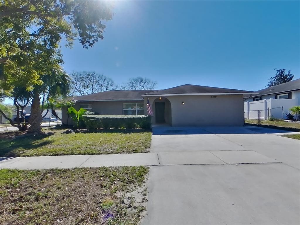 6320 MOOG ROAD HOLIDAY, FL 34690