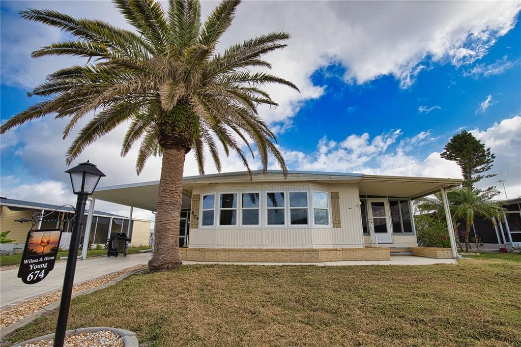674 EL TANGO NORTH PORT, FL 34287