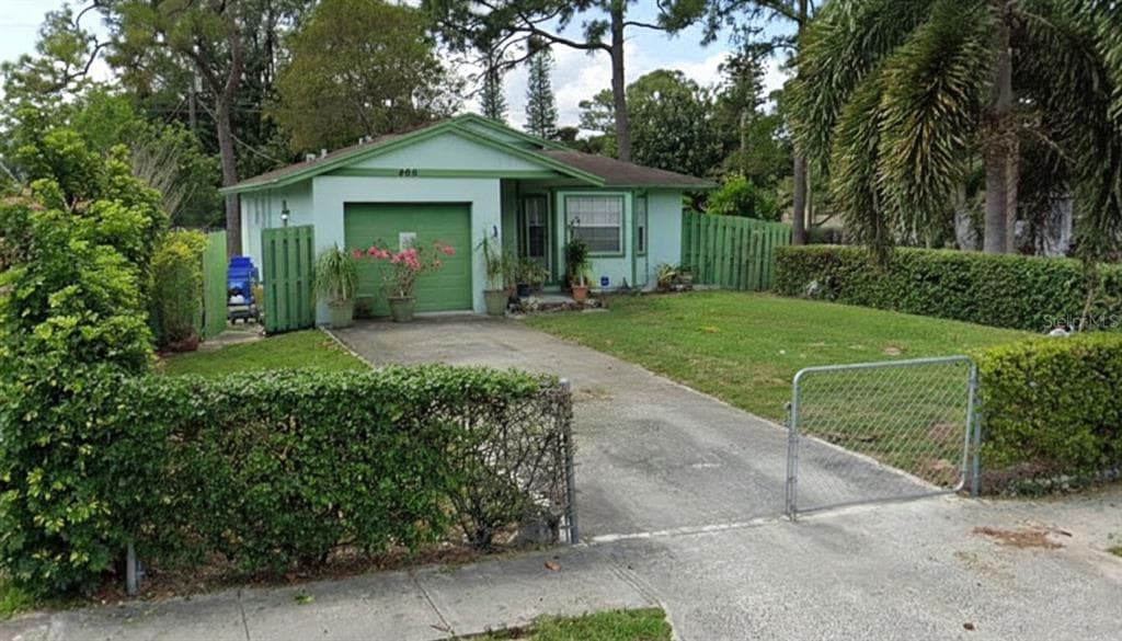 465 FLEMING AVENUE GREENACRES, FL 33463