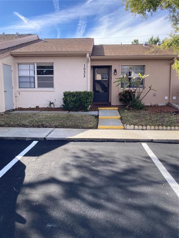 1406 BOWSPRIT LANE UNIT 1033 HOLIDAY, FL 34691