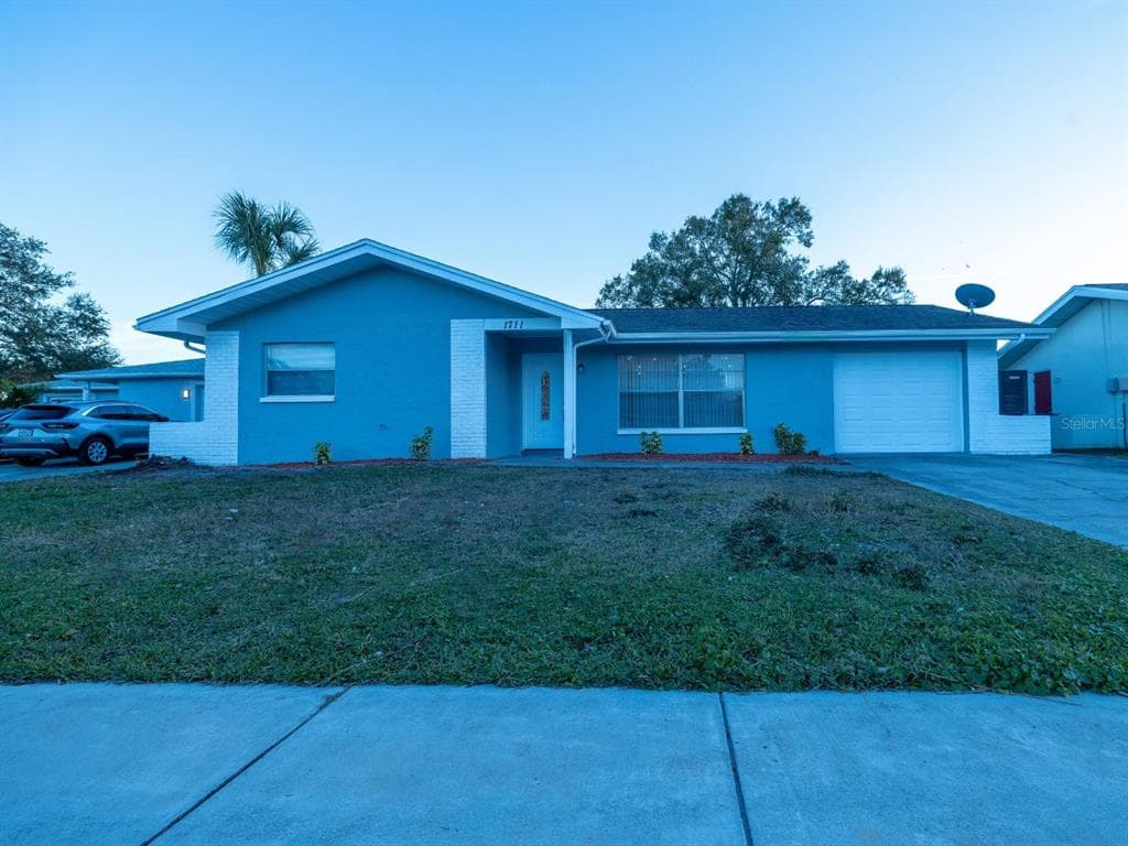 1711 IRONWOOD COURT E OLDSMAR, FL 34677