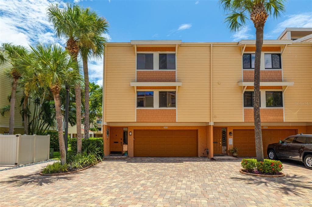 533 SANDY HOOK ROAD TREASURE ISLAND, FL 33706