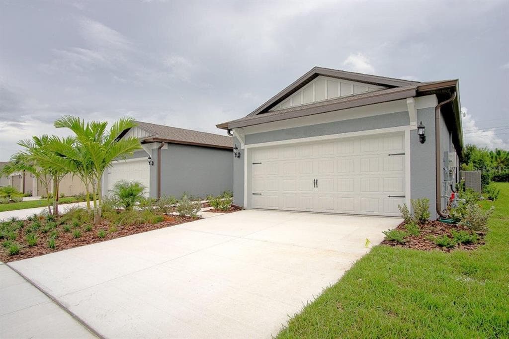 6366 MOORING LINE CIRCLE APOLLO BEACH, FL 33572