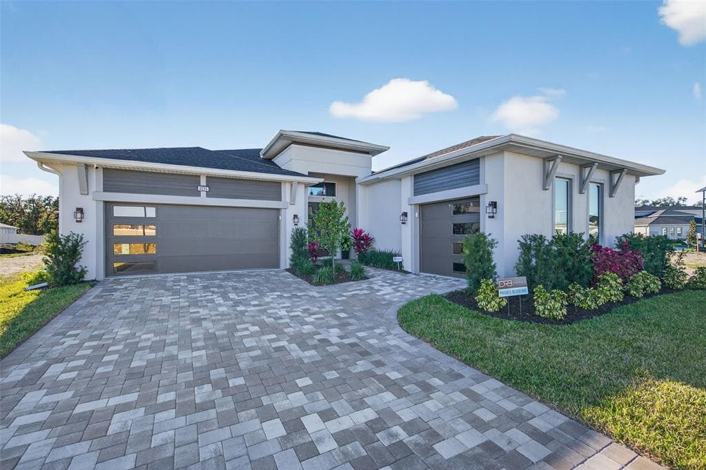 8225 GOLDEN BEACH CT PARRISH, FL 34219