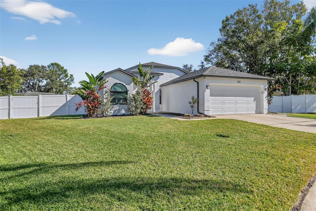 850 CHRISTINA CIRCLE OLDSMAR, FL 34677