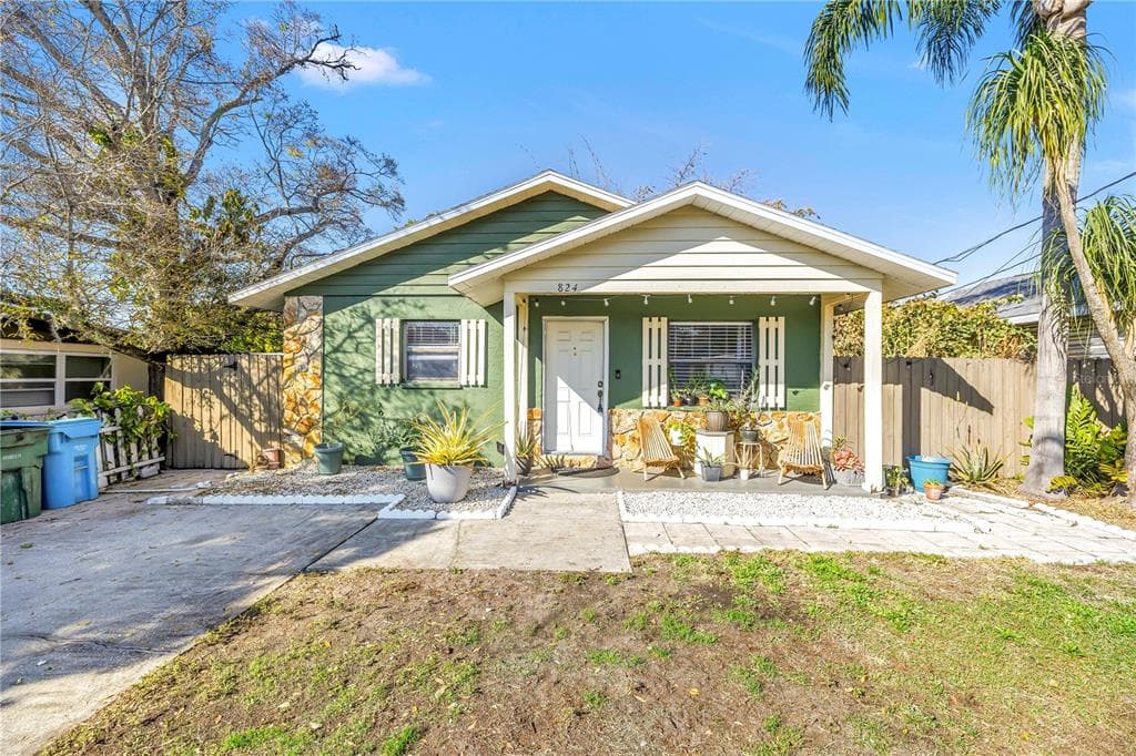 824 HALL STREET CLEARWATER, FL 33756