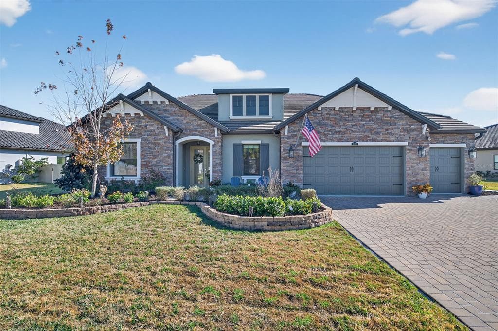 28501 PICANA LANE WESLEY CHAPEL, FL 33543
