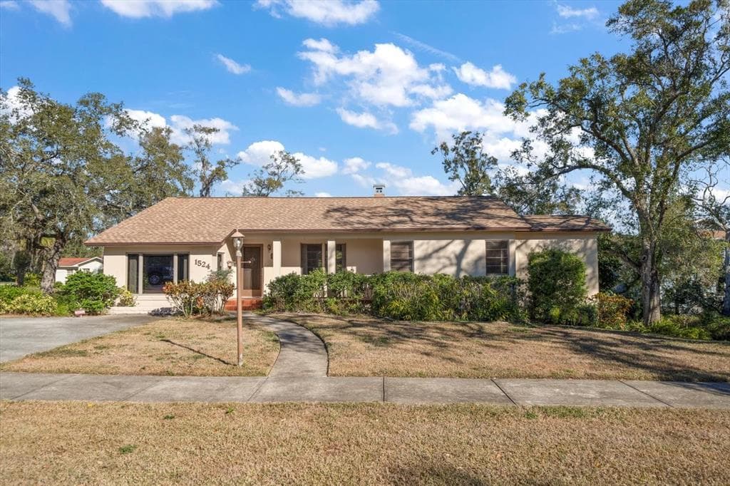 1524 MAPLE STREET CLEARWATER, FL 33755