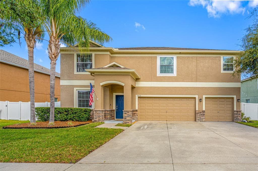 10832 CARLOWAY HILLS DRIVE WIMAUMA, FL 33598